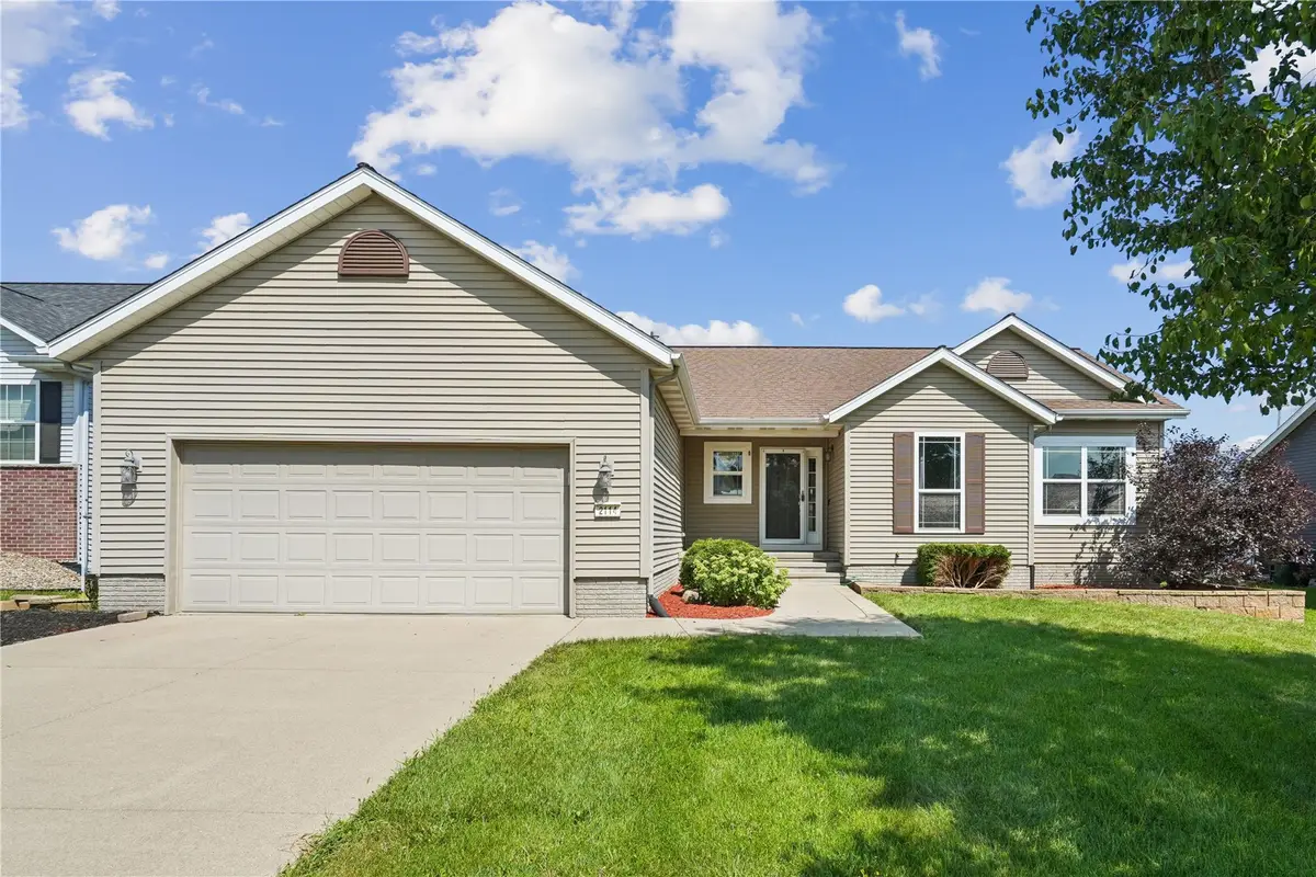 2114 Radcliffe Drive Sw, Cedar Rapids, IA 52404 - #1