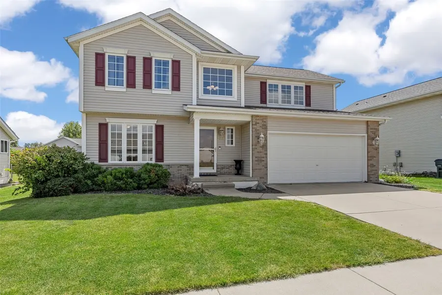 729 74th Street Ne, Cedar Rapids, IA 52402 - #2