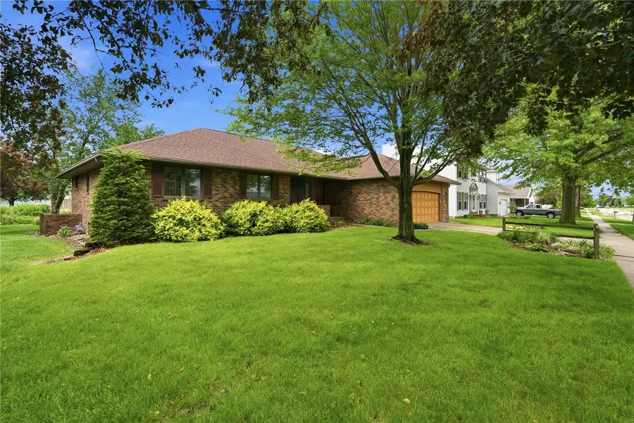 3615 24th Avenue, Marion, IA 52302 - #3