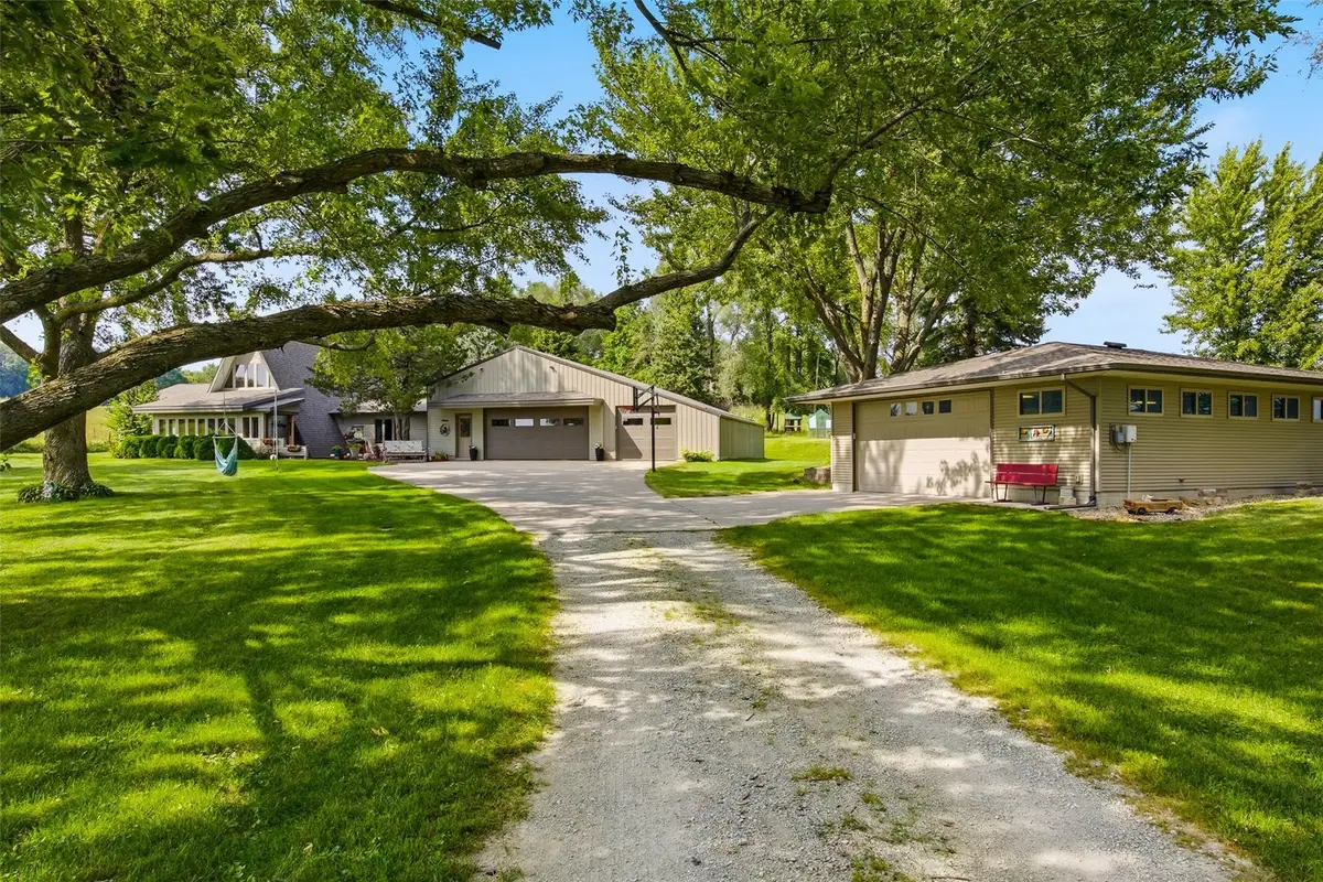 4333 Ring Road, Walker, IA 52352 - #1