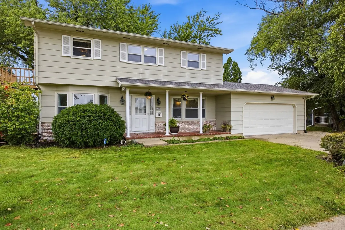2120 27th Street, Marion, IA 52302 - #1