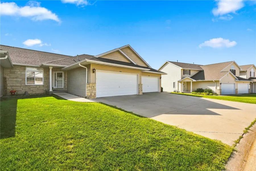 3642 Stoneview Circle Sw, Cedar Rapids, IA 52404 - #2