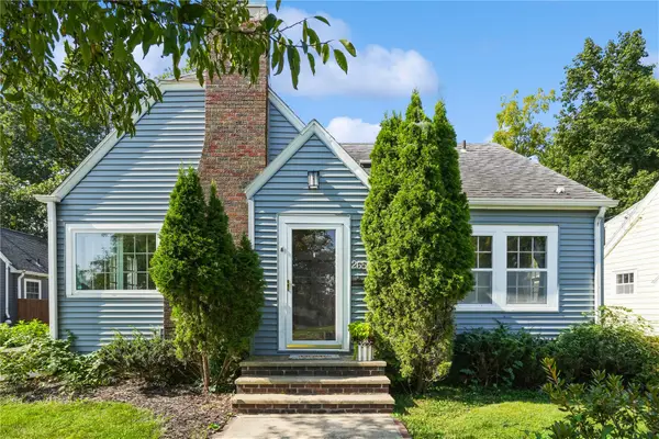2656 Country Club Parkway Se, Cedar Rapids, IA 52403