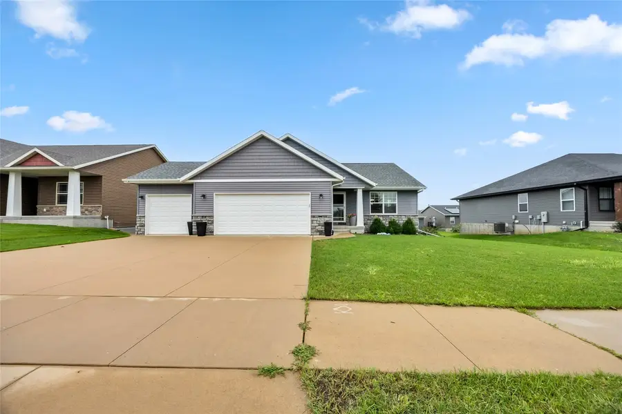 2923 James Parkway Sw, Cedar Rapids, IA 50404 - #2