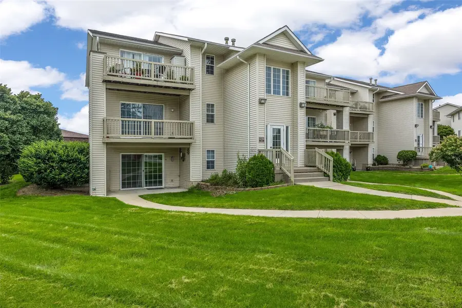1220 44th Street #A, Marion, IA 52302 - #2