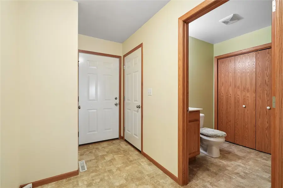 3020 Samuel Court Sw #C, Cedar Rapids, IA 52404 - #3