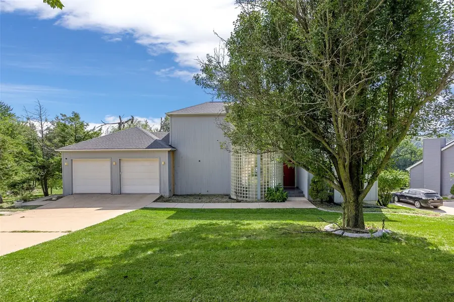 4315 Pioneer Trl Se, Cedar Rapids, IA 52403 - #3