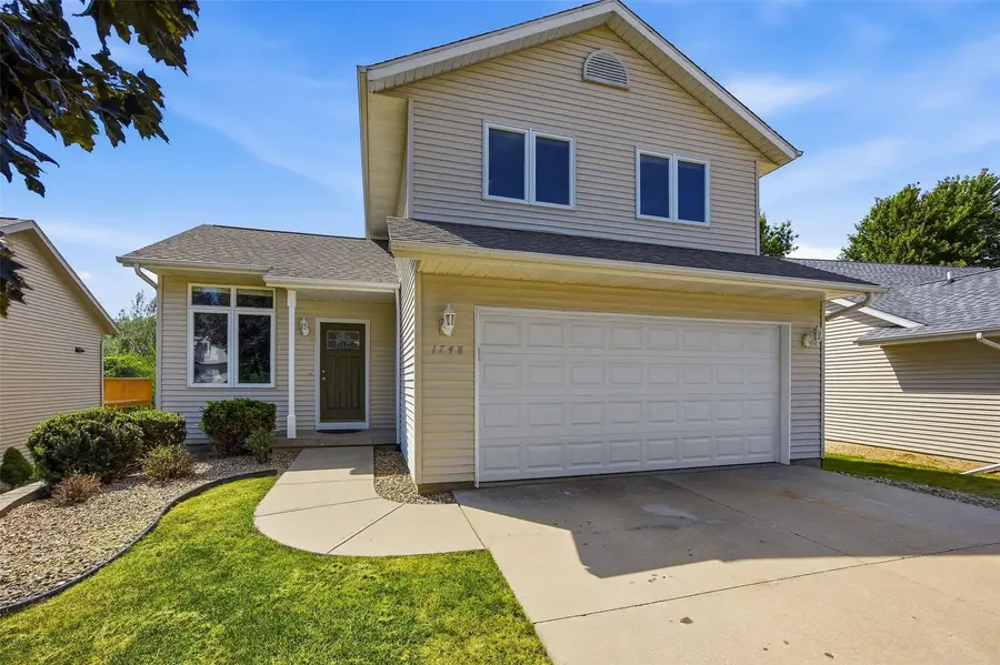1748 Parkway Drive, Coralville, IA 52241 - #2