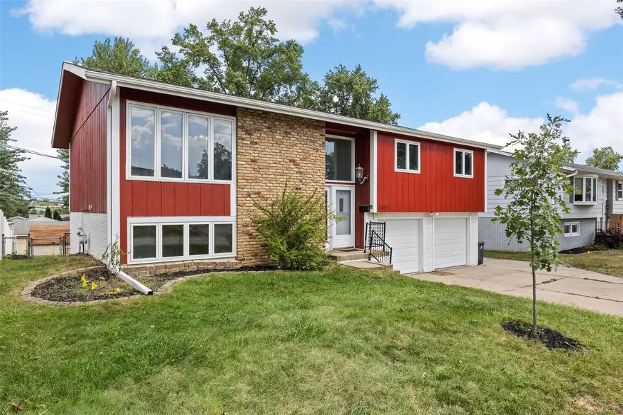 2052 Evergreen Street Ne, Cedar Rapids, IA 52402 - #2