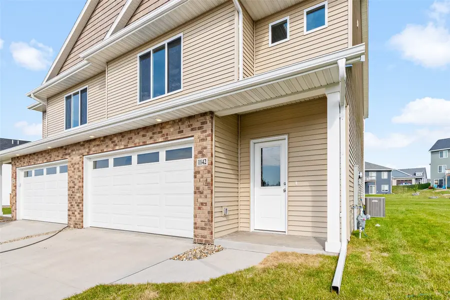 1420 Winterberry Lane, North Liberty, IA 52317 - #3