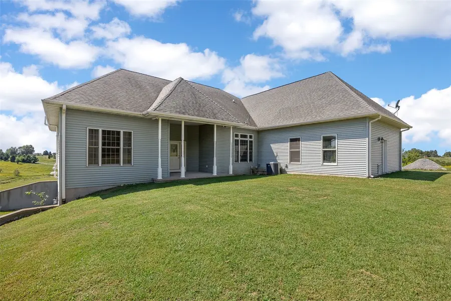 2245 288th Drive, Williamsburg, IA 52361 - #3
