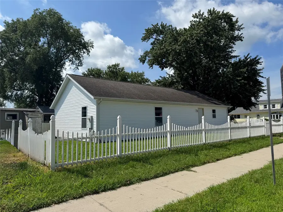140 Summerhays Street, Tiffin, IA 52052 - #2