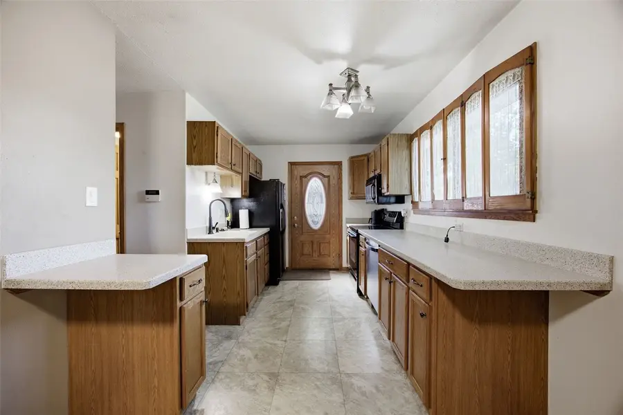 4711 F Ave Ne, Cedar Rapids, IA 52402 - #3