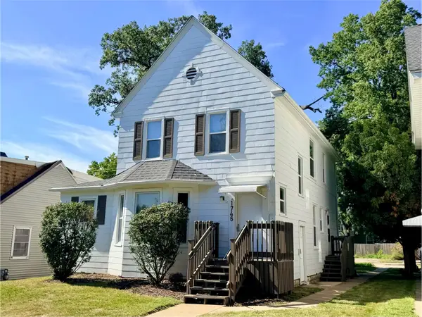 1746 B Avenue Ne, Cedar Rapids, IA 52402