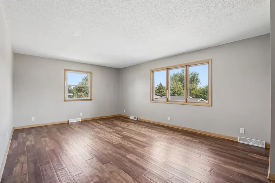 2750 Evelyn Dr Sw, Cedar Rapids, IA 52404 - #3