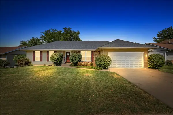 1614 Homewood Lane Ne, Cedar Rapids, IA 52402