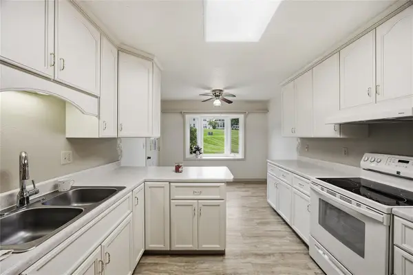 4019 Summerfield Lane Ne #A, Cedar Rapids, IA 52402