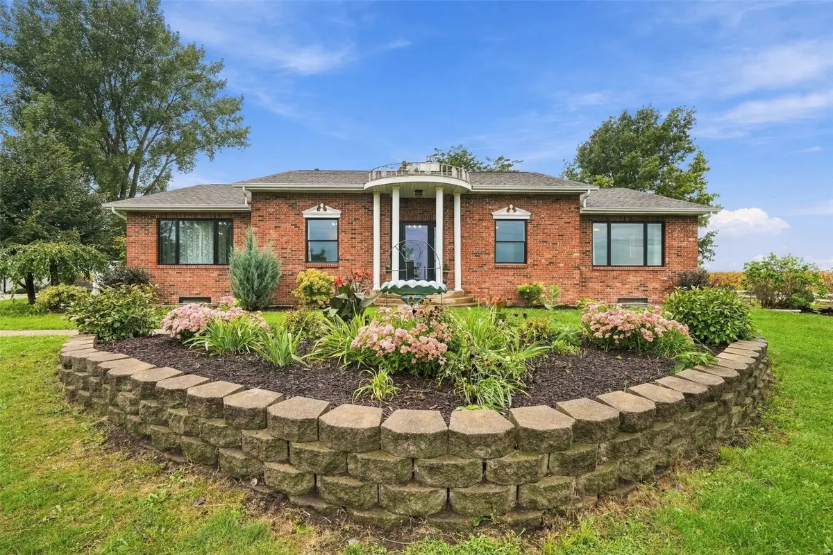 4440 Schultz Road, Center Point, IA 52213 - #1