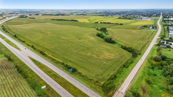 Stoney Point Road Sw, Cedar Rapids, IA 52404