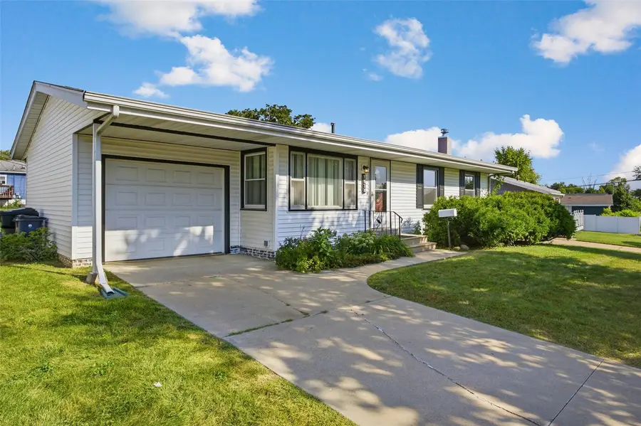 5818 Eastview Avenue Sw, Cedar Rapids, IA 52404 - #2