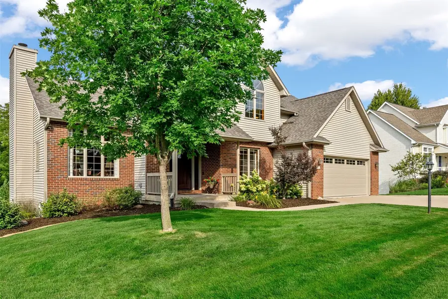 741 Arlington Dr, Iowa City, IA 52245 - #2