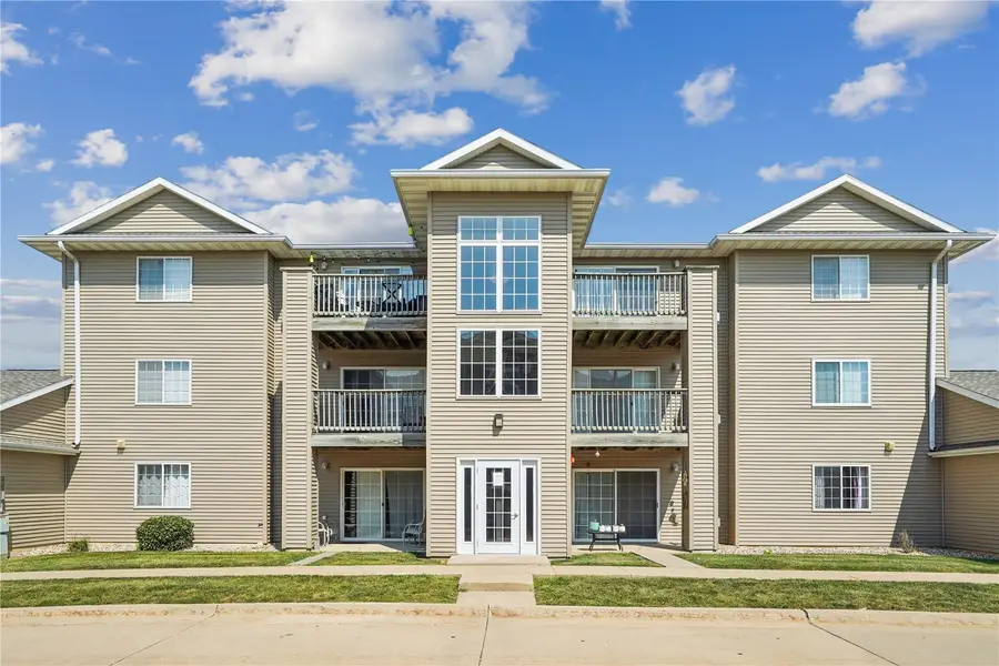 3101 Samuel Court Sw #3, Cedar Rapids, IA 52404 - #2