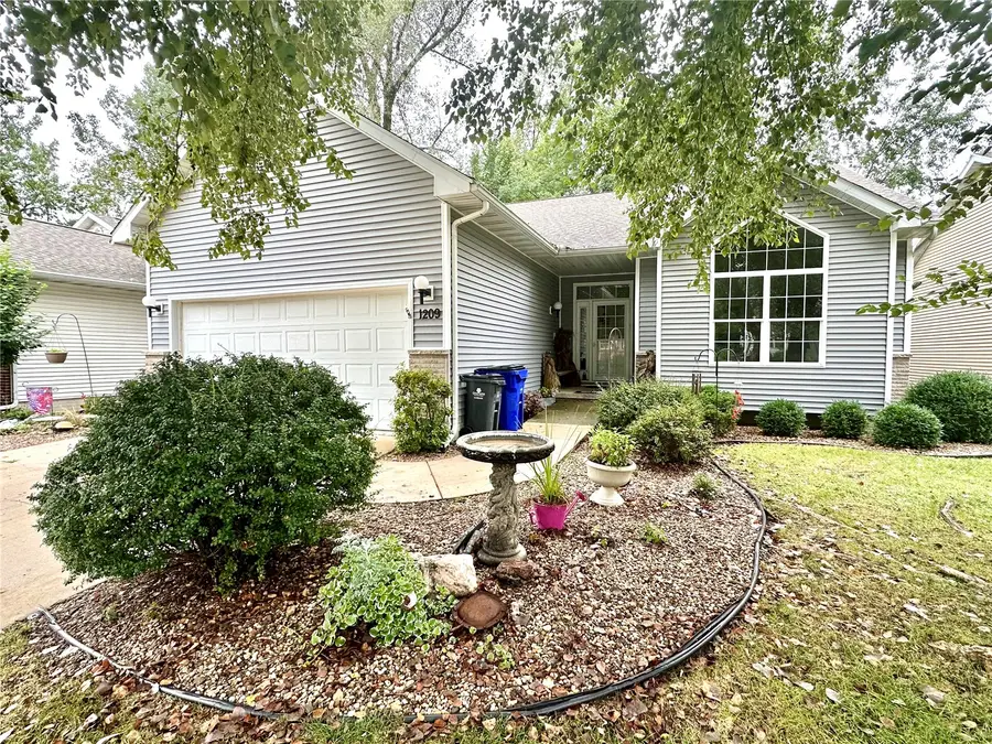 1209 Forest Glen Court Se, Cedar Rapids, IA 52403 - #2