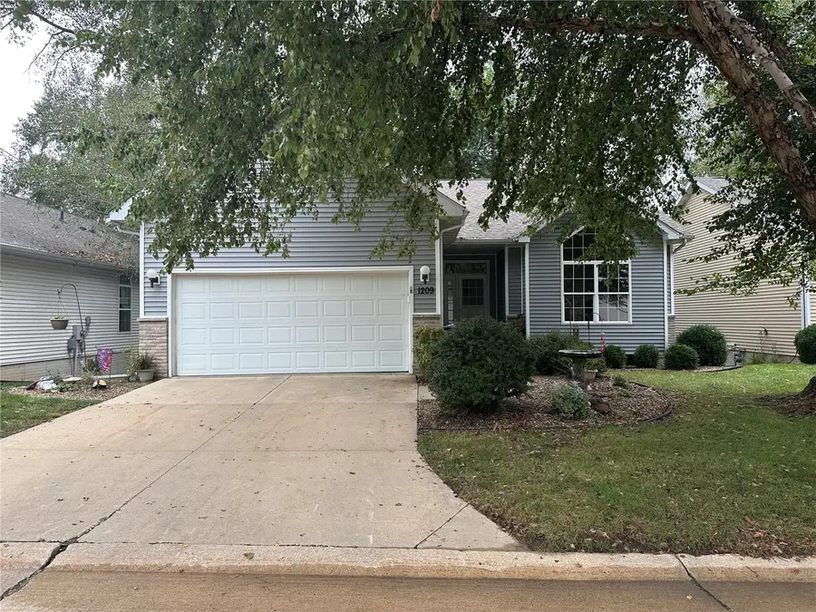1209 Forest Glen Court Se, Cedar Rapids, IA 52403 - #3