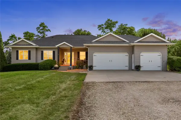 7987 218th Avenue, Martelle, IA 52305