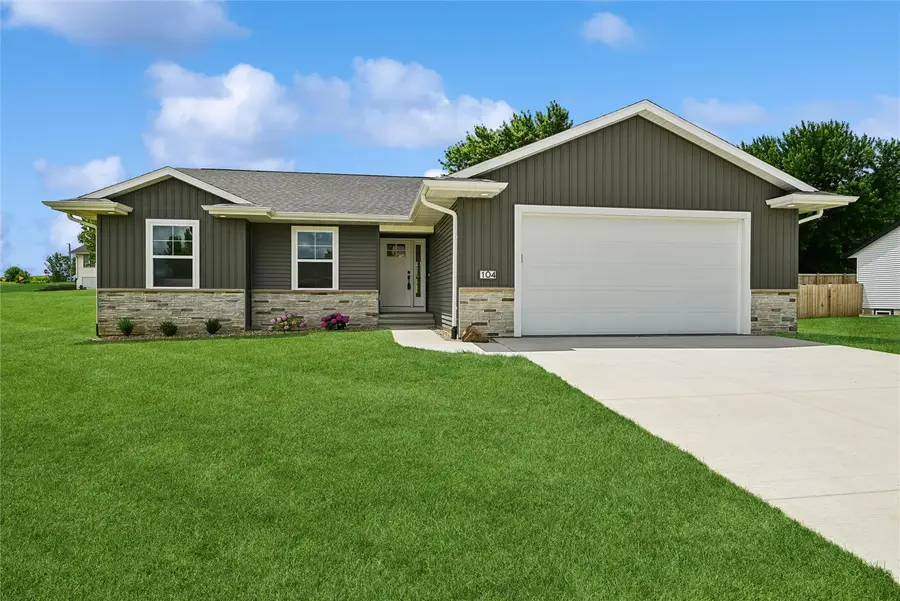104 5th Ave Court, Coggon, IA 52218 - #2