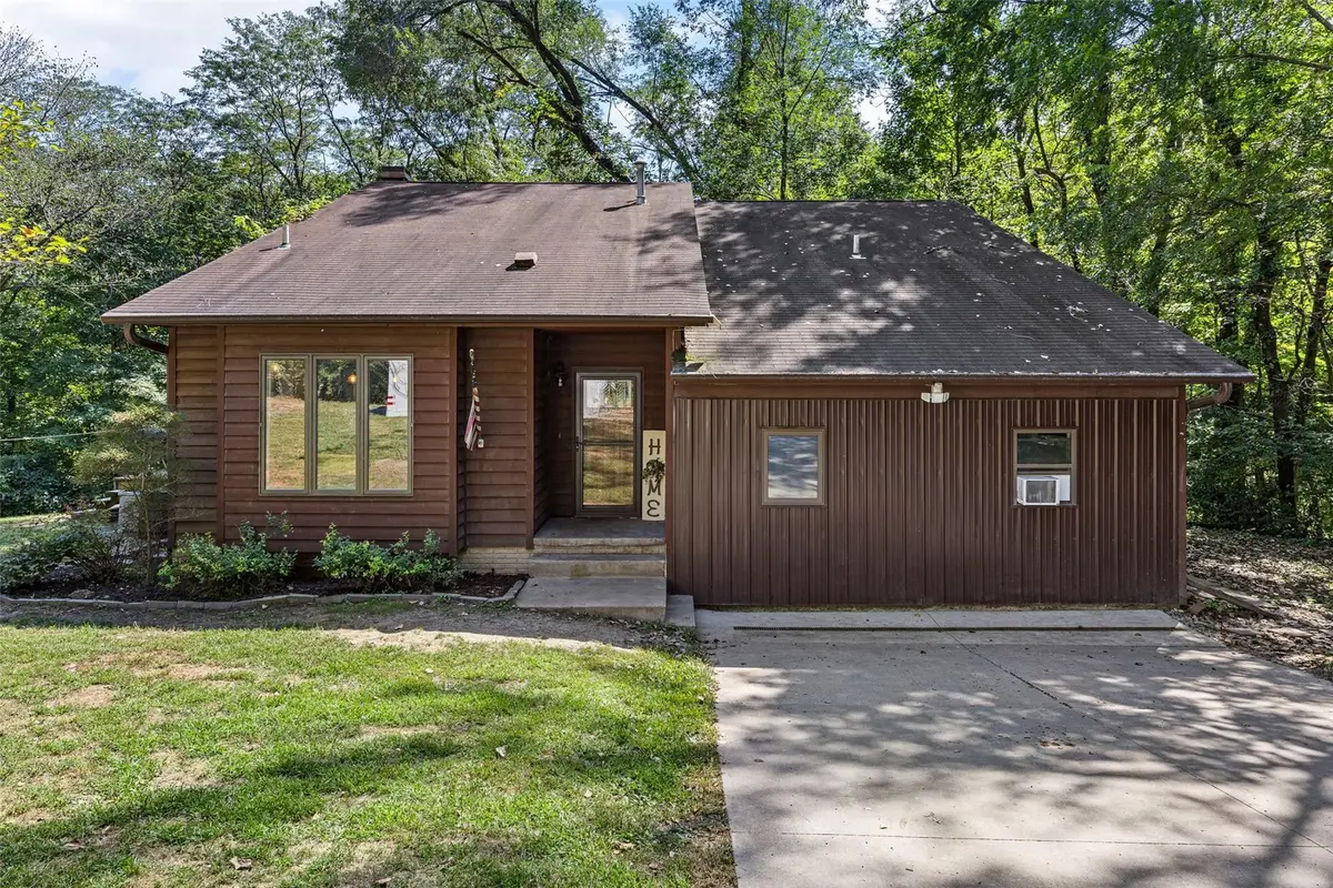 2256 Mehaffey Bridge Road Ne, North Liberty, IA 52317 - #1