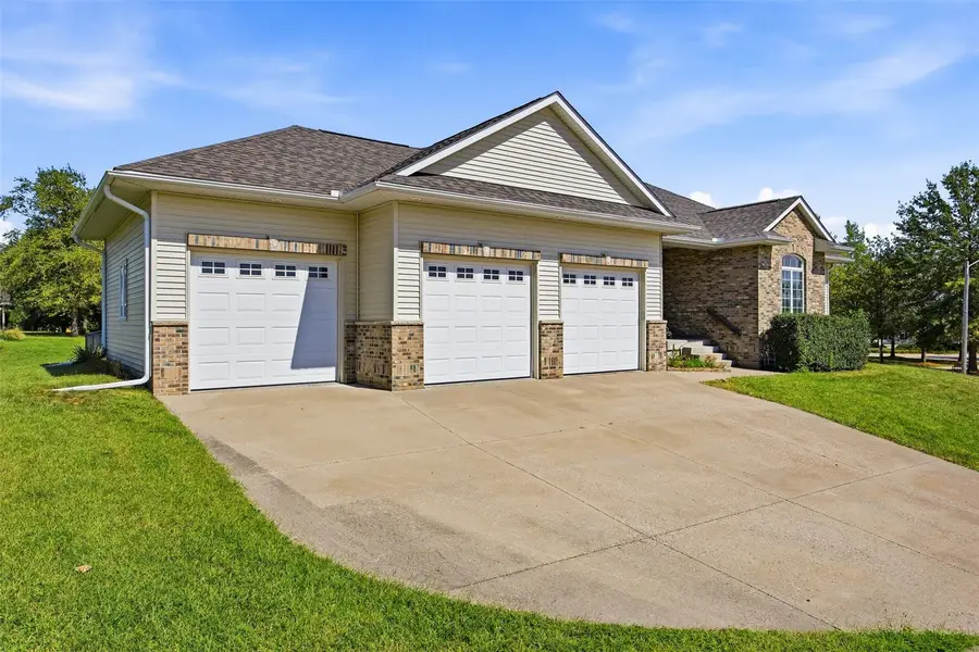 3406 Kearney Lane, Iowa City, IA 52246 - #3