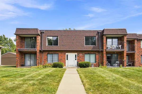 5720 Golden Court Ne #55, Cedar Rapids, IA 52402