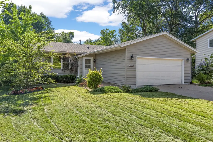 1004 Westwood Drive Nw, Cedar Rapids, IA 52405 - #2