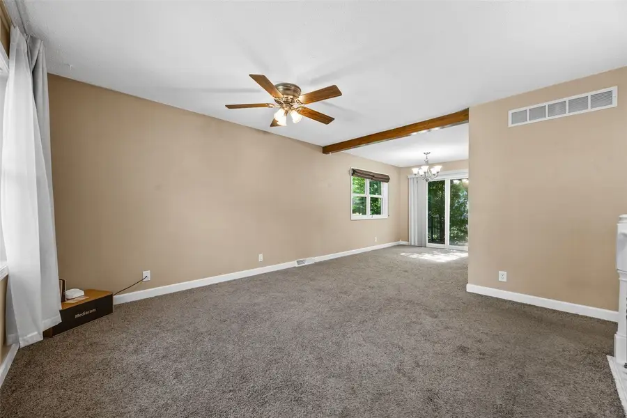 1004 Westwood Drive Nw, Cedar Rapids, IA 52405 - #3