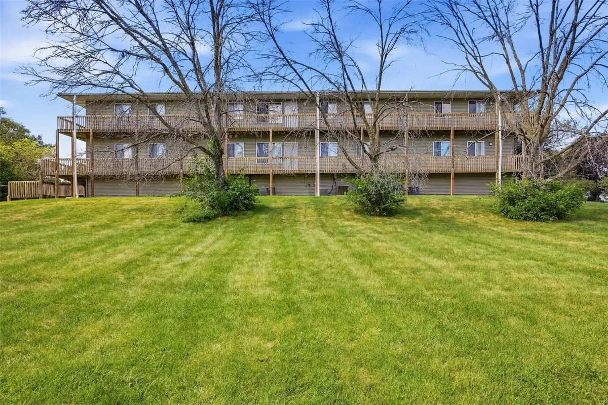 405 W Zeller Street, North Liberty, IA 52317 - #1