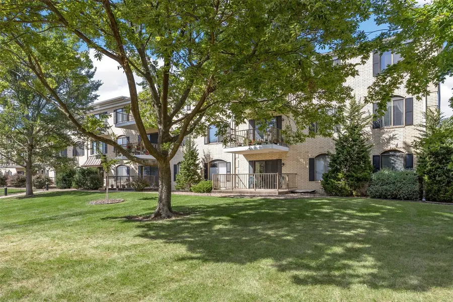 2135 1st Avenue Se #329, Cedar Rapids, IA 52403 - #2