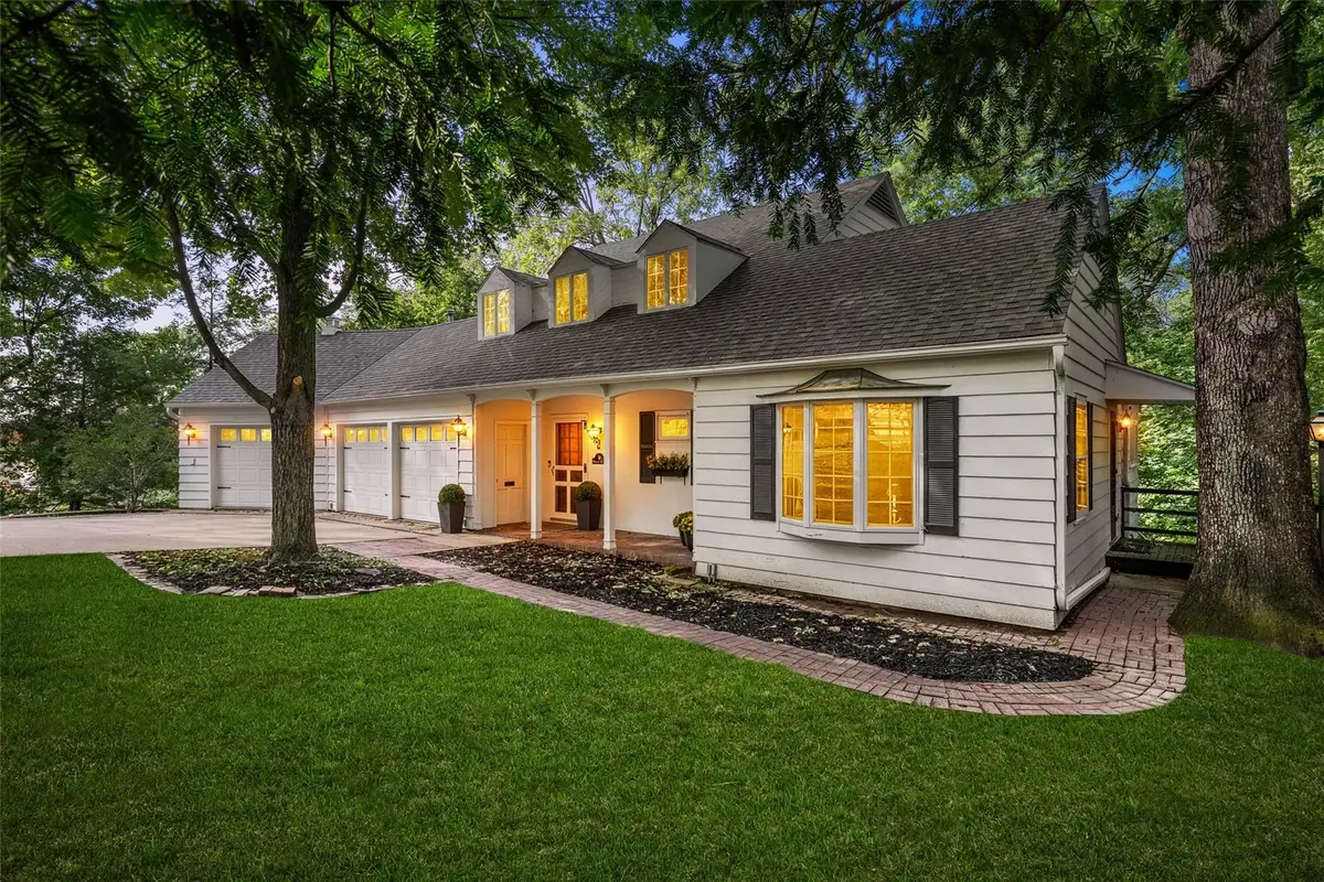 10 Oakridge Avenue, Iowa City, IA 52246 - #1