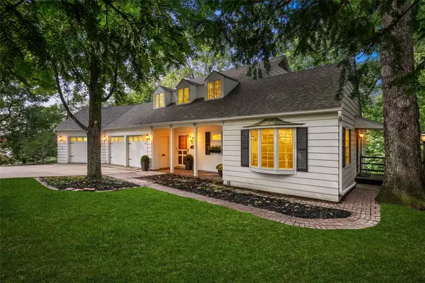 10 Oakridge Avenue, Iowa City, IA 52246
