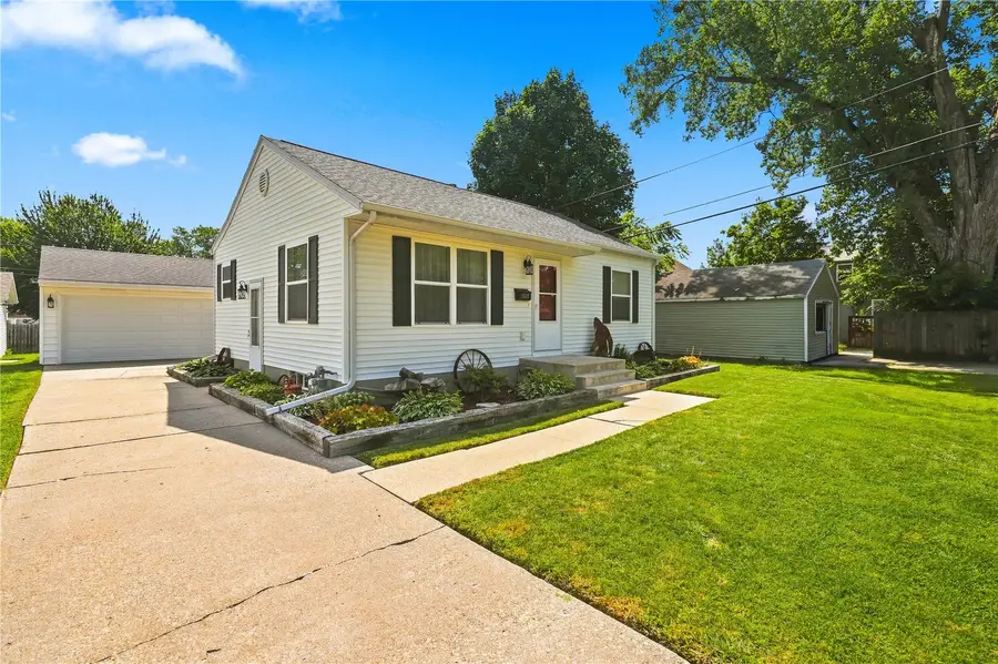 1619 9th Nw, Cedar Rapids, IA 52405 - #2