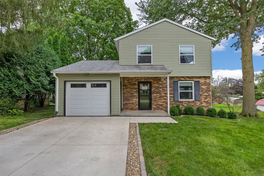 1339 E Bloomington Street, Iowa City, IA 52245 - #2