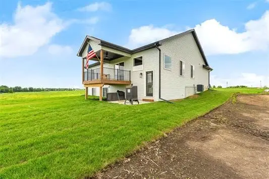 803 Irving Drive, Solon, IA 52333 - #3