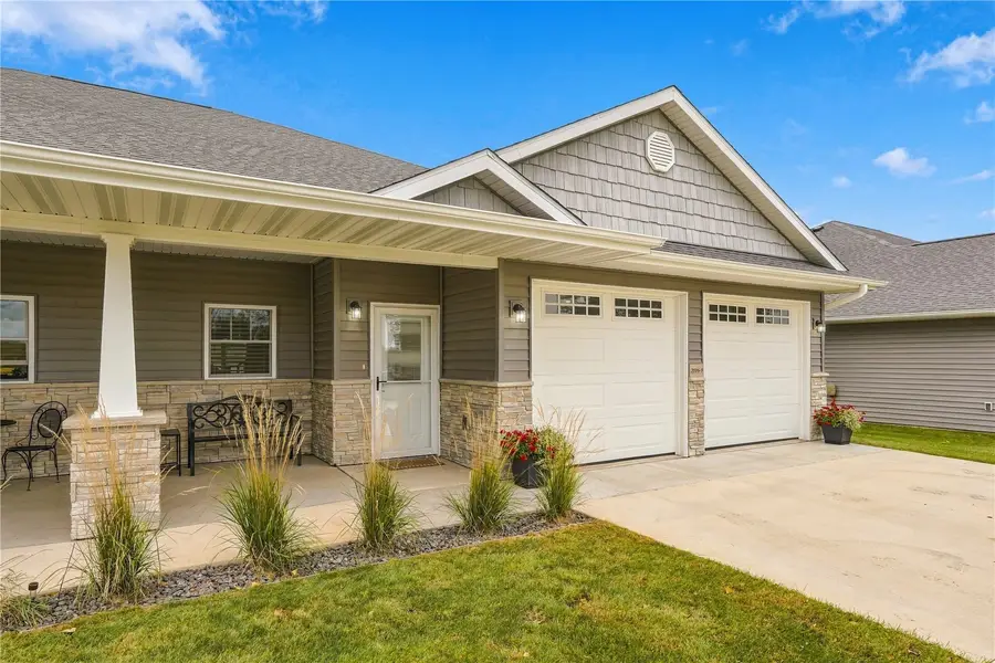 2086-9 Three Elms Park Road, Independence, IA 50644 - #2