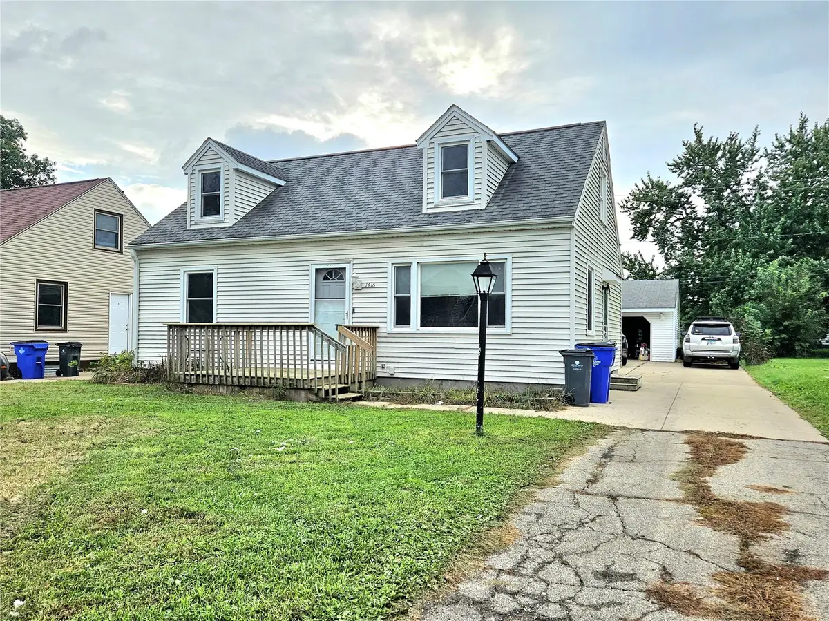 1416 9th Street Nw, Cedar Rapids, IA 52405 - #1
