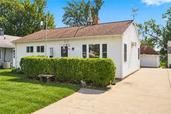 645 40th Street Ne, Cedar Rapids, IA 52402