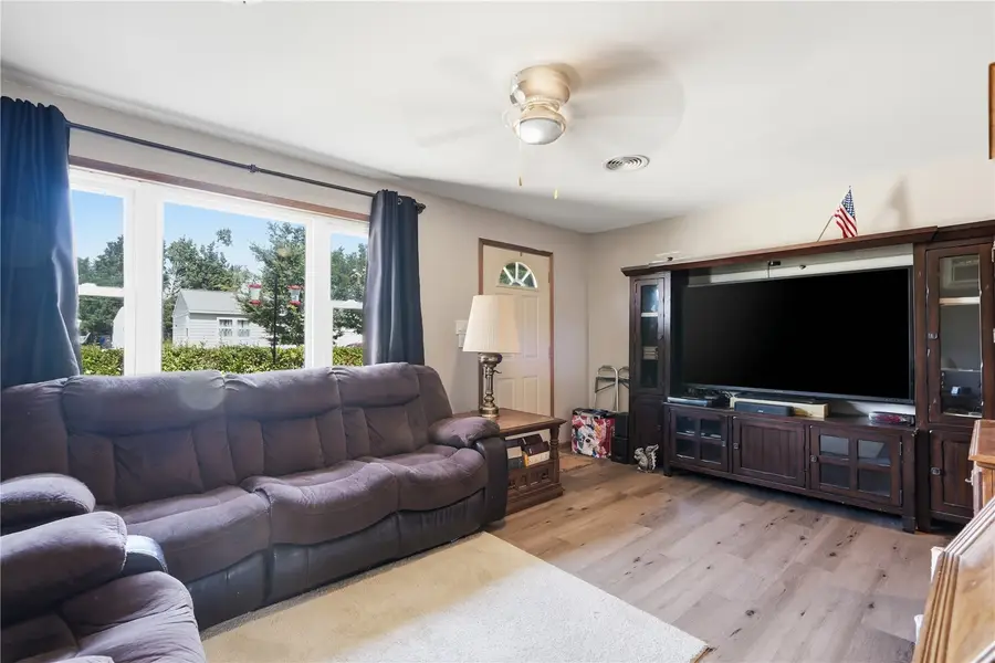 645 40th Street Ne, Cedar Rapids, IA 52402 - #2