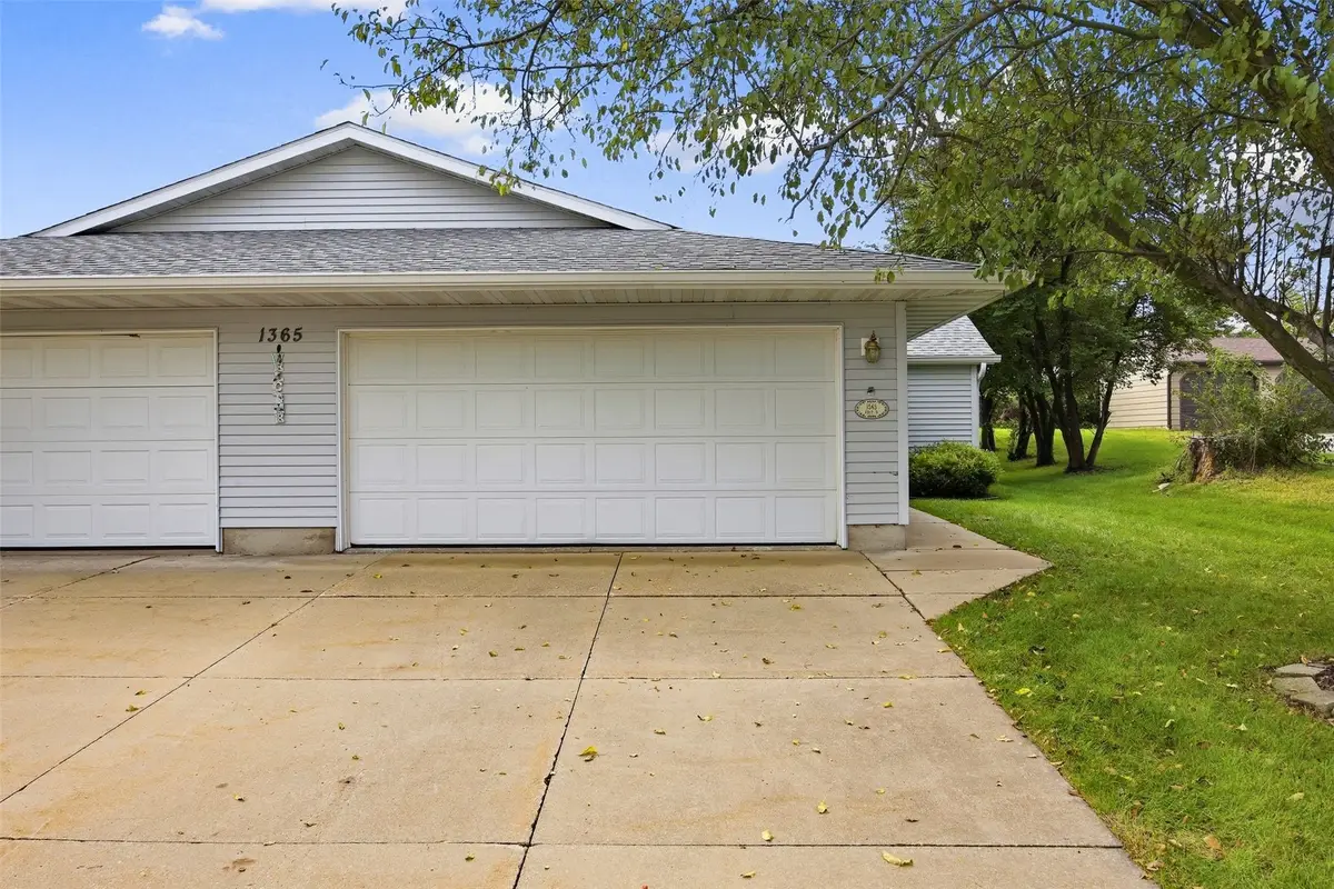 1365 Daleview Drive #D, Marion, IA 52302 - #1