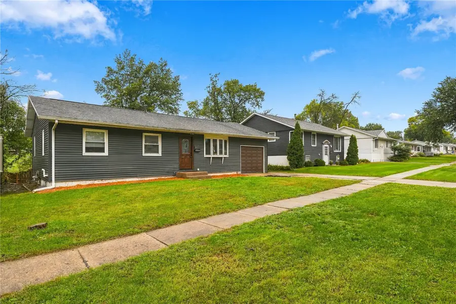 1118 18th St Nw, Cedar Rapids, IA 52405 - #2