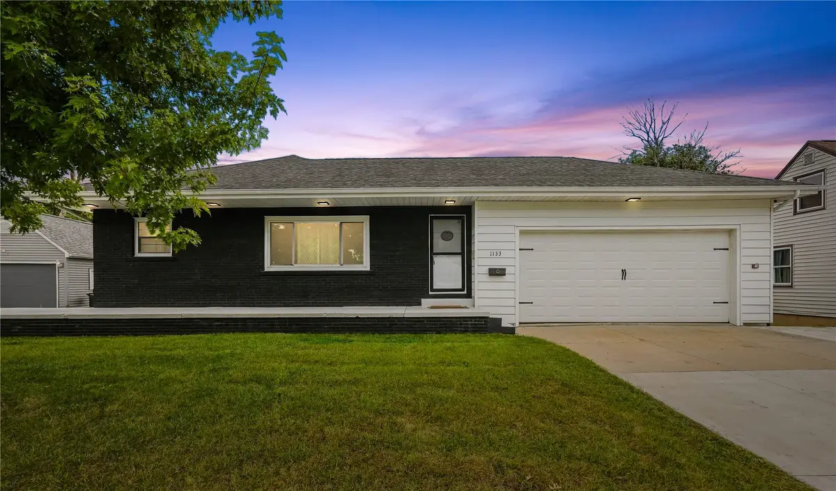 1133 35th St Ne, Cedar Rapids, IA 52402 - #1