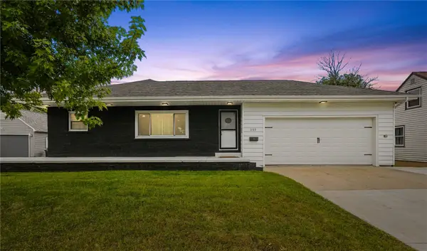 1133 35th St Ne, Cedar Rapids, IA 52402